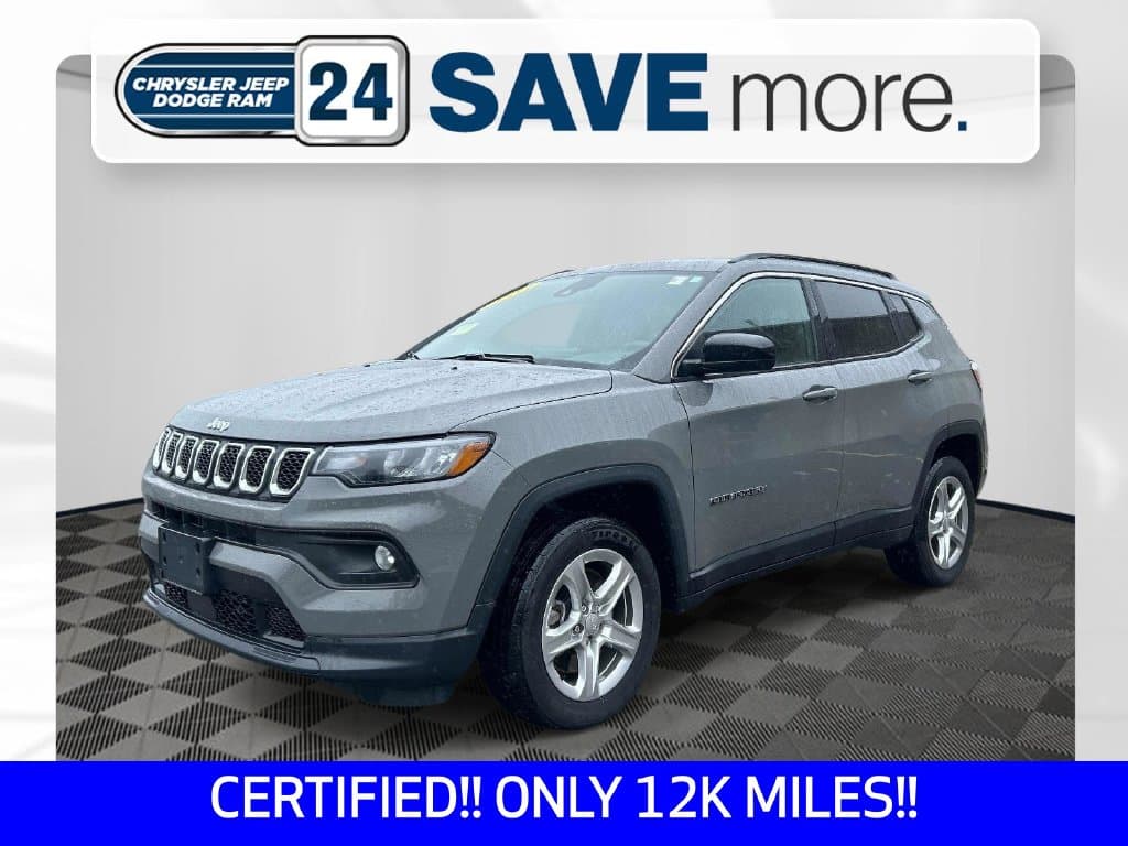 2023 Jeep Compass Latitude — photo 1 of 32