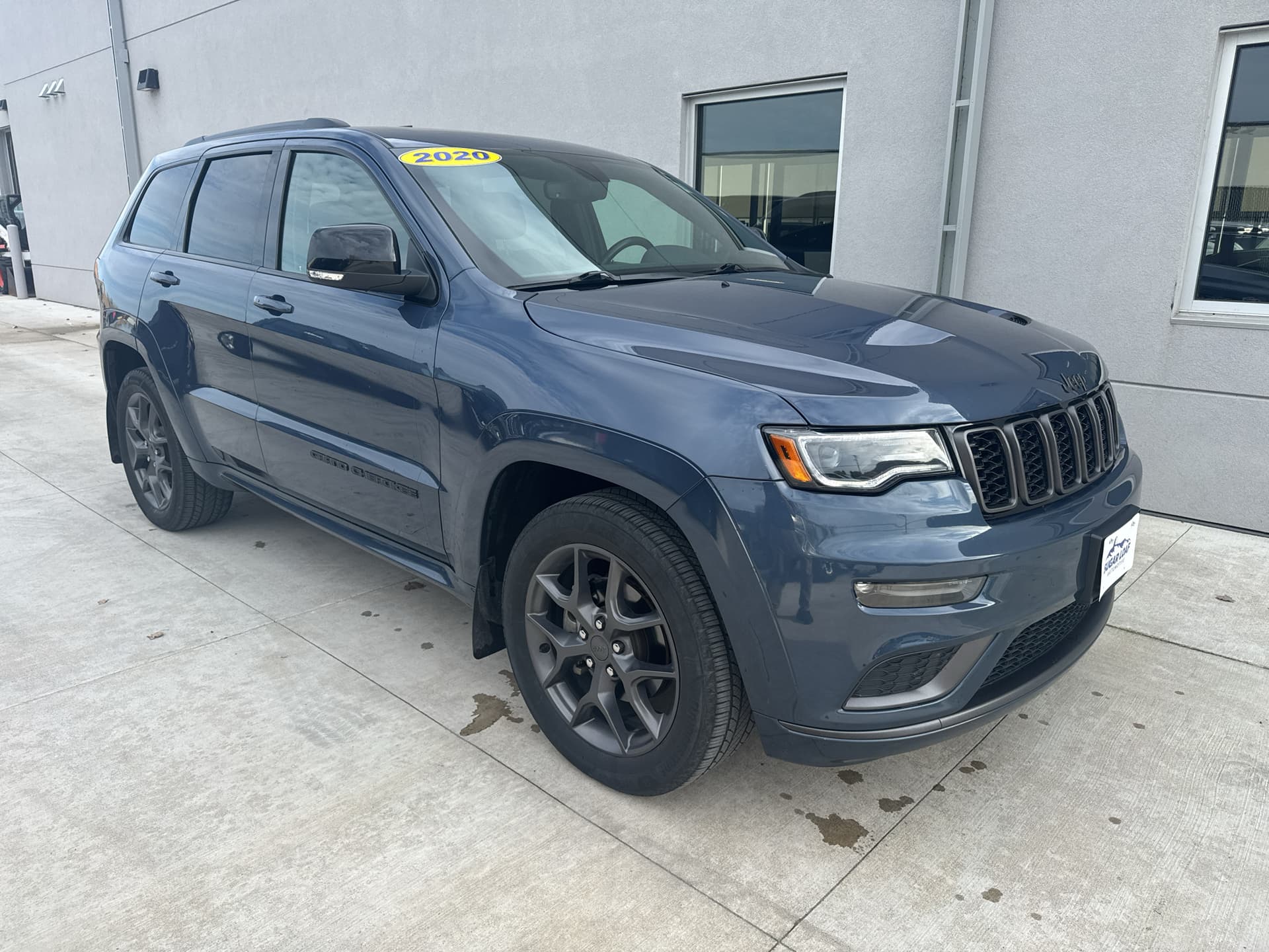 2020 Jeep Grand Cherokee Limited — photo 1 of 6