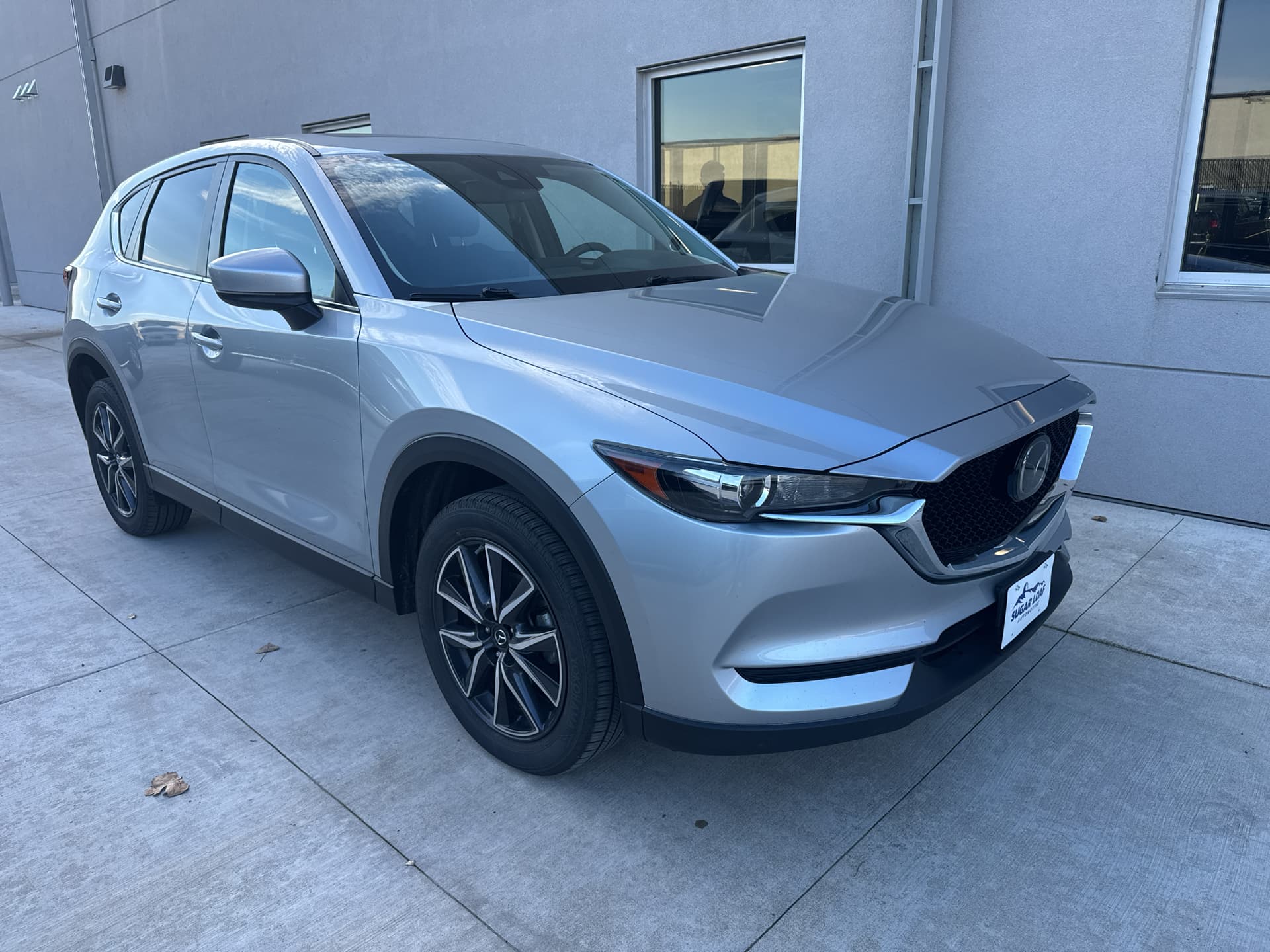 2018 Mazda CX-5 Touring — photo 1 of 5