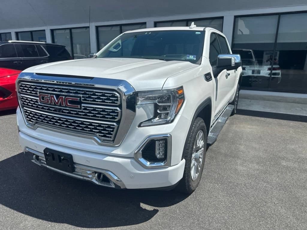2019 GMC Sierra 1500 Denali — photo 1 of 6