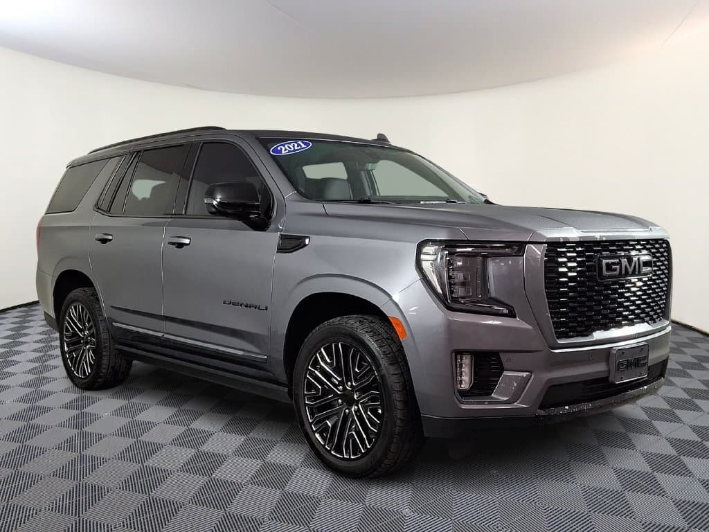 2021 GMC Yukon Denali — photo 1 of 32