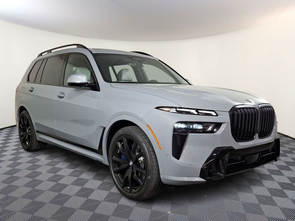 2027 BMW X7 xDrive40i — photo 1 of 32