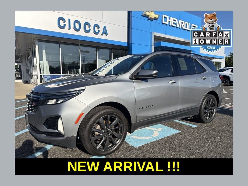 2023 Chevrolet Equinox RS — photo 1 of 9