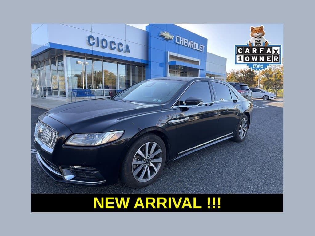 2019 Lincoln Continental Standard — photo 1 of 4