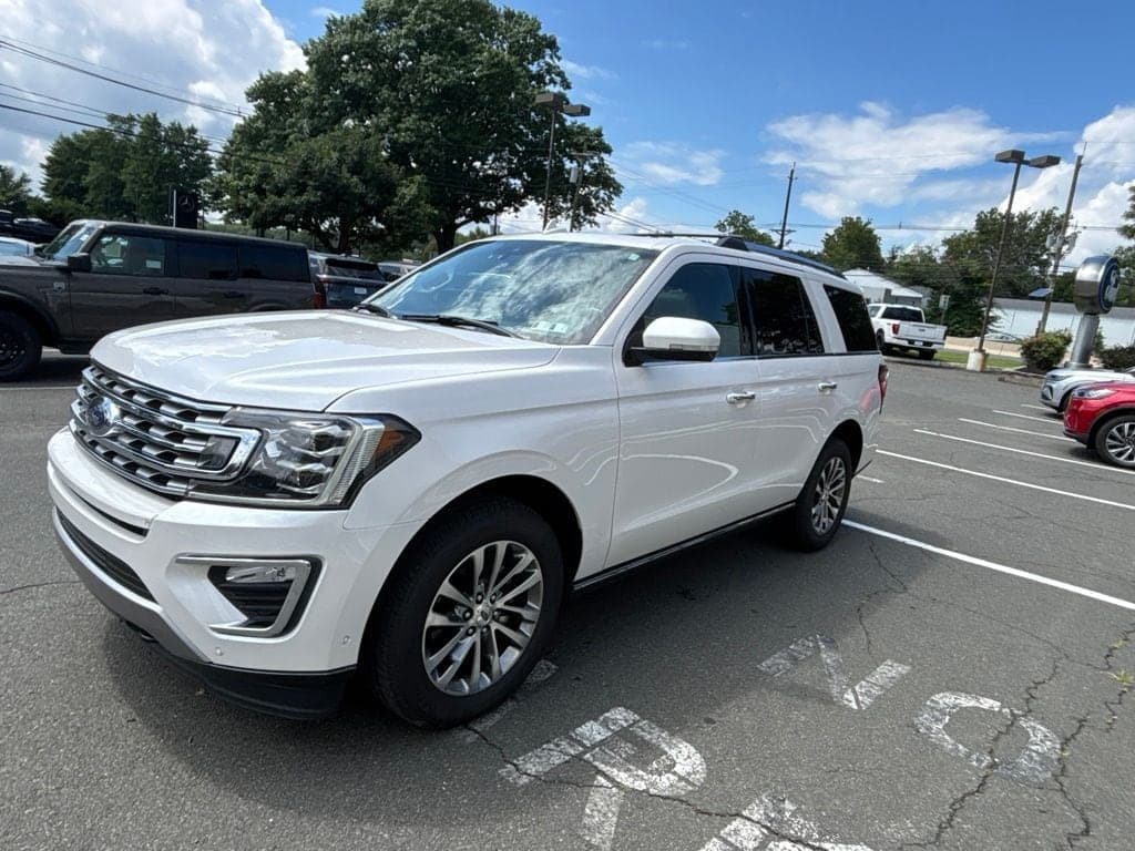 2018 Ford Expedition Limited — photo 1 of 14