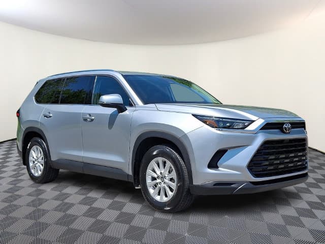 2024 Toyota Grand Highlander XLE — photo 1 of 30