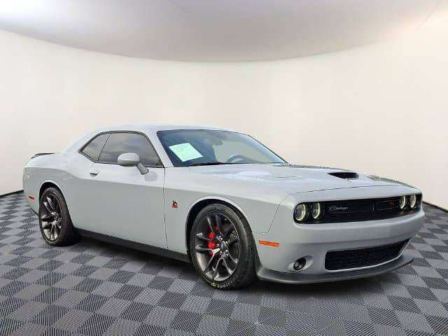 2021 Dodge Challenger R/T Scat Pack — photo 1 of 32