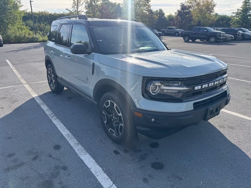 2021 Ford Bronco Sport Outer Banks — photo 1 of 2