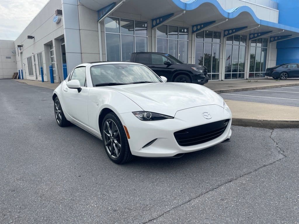 2020 Mazda MX-5 Miata RF Grand Touring — photo 1 of 5