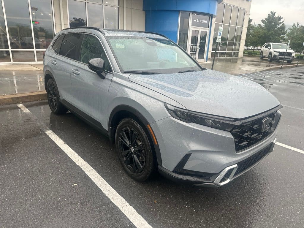 2025 Honda CR-V Hybrid Sport Touring — photo 1 of 4