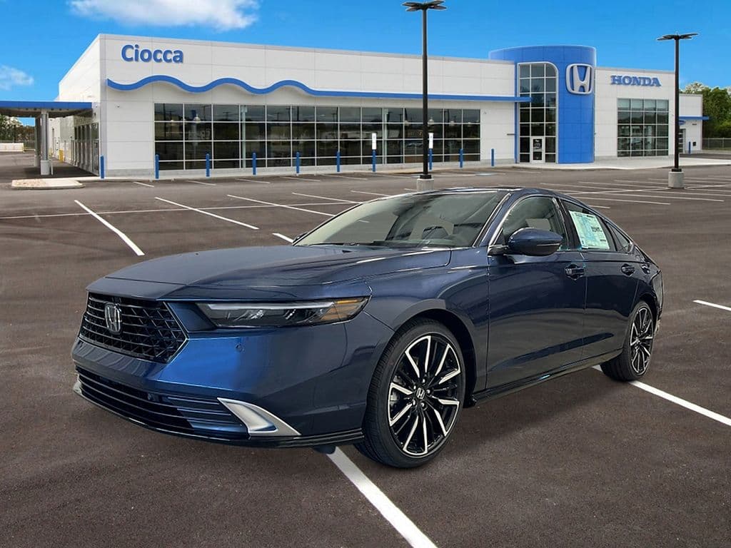 2026 Honda Accord Hybrid Touring — photo 1 of 28