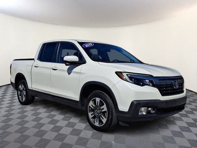 2019 Honda Ridgeline RTL-T — photo 1 of 31