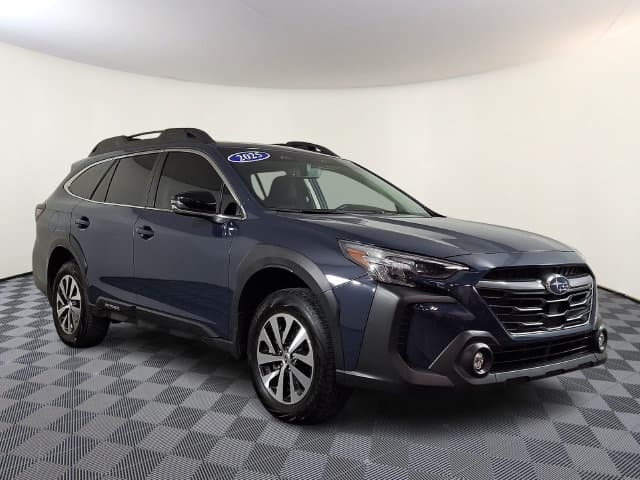 2025 Subaru Outback Premium — photo 1 of 30