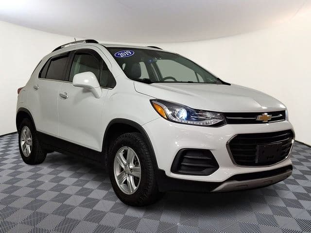 2019 Chevrolet Trax LT — photo 1 of 30