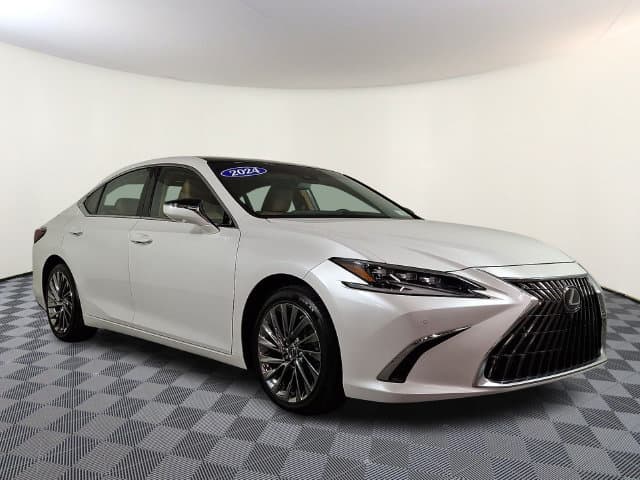 2024 Lexus ES Base — photo 1 of 32