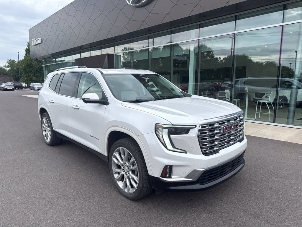 2024 GMC Acadia AWD Denali — photo 1 of 16
