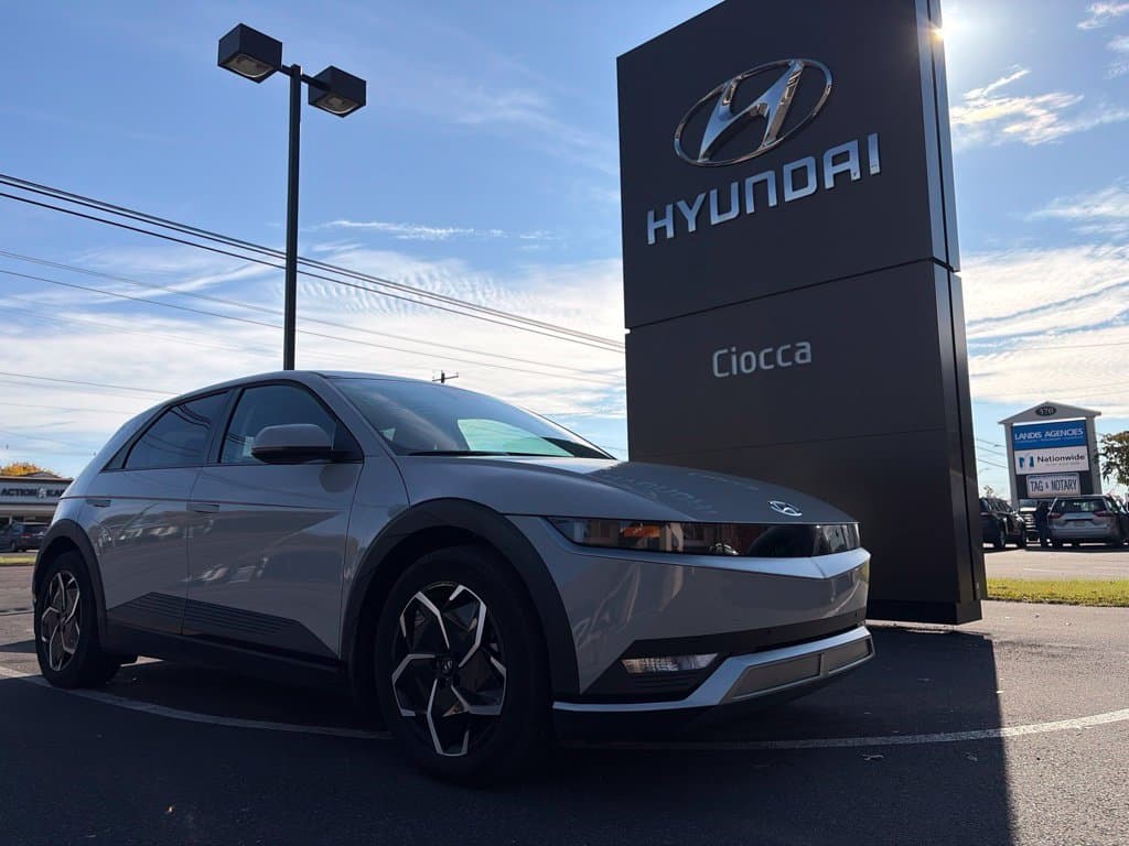 2024 Hyundai IONIQ 5 SEL — photo 1 of 14