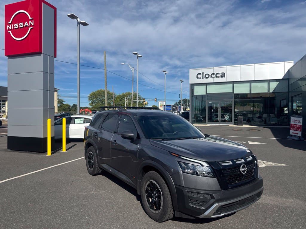 2025 Nissan Pathfinder Rock Creek — photo 1 of 30
