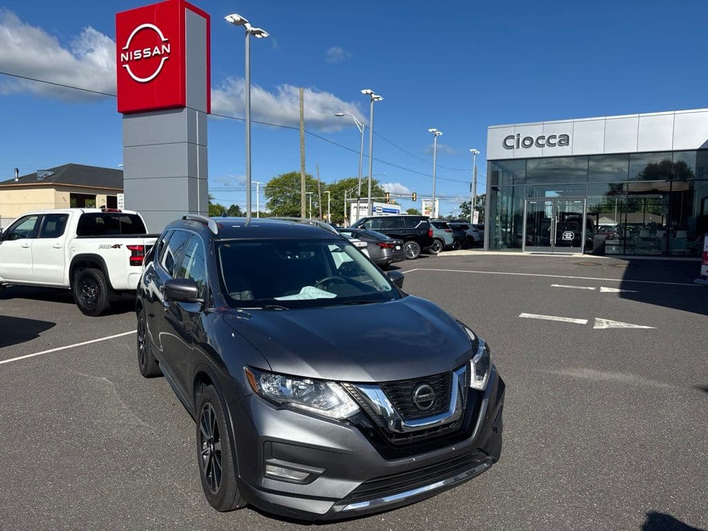 2020 Nissan Rogue SL — photo 1 of 30
