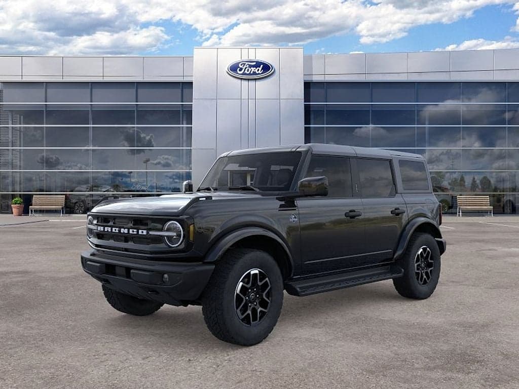 2026 Ford Bronco Outer Banks — photo 1 of 32