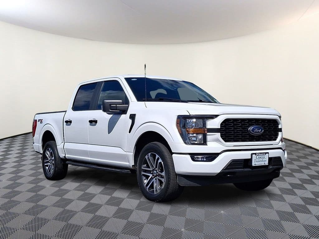 2023 Ford F-150 XL — photo 1 of 33