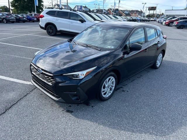 2025 Subaru Impreza Base — photo 1 of 12