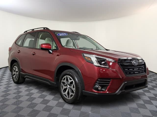 2024 Subaru Forester Premium — photo 1 of 31