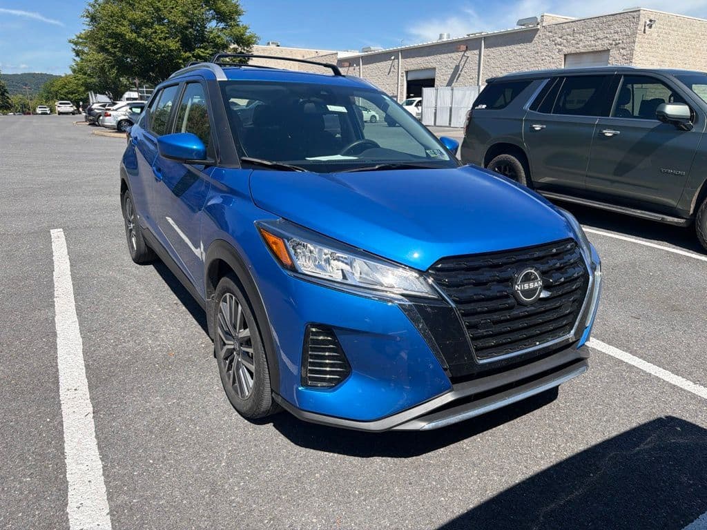 2024 Nissan Kicks SV — photo 1 of 8