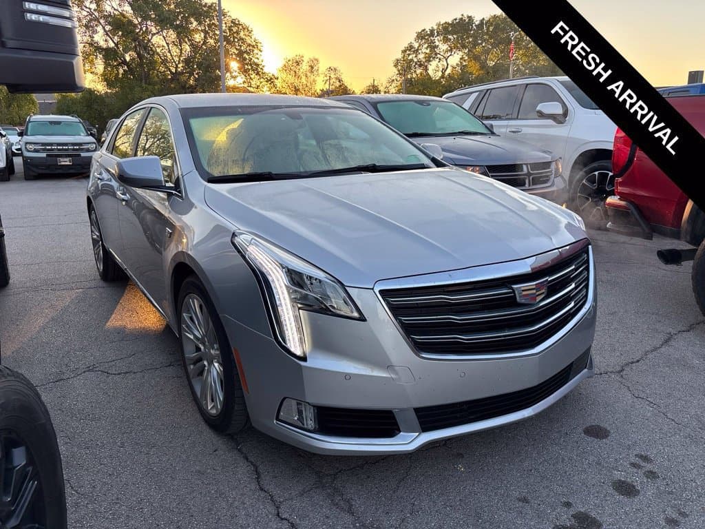 2018 Cadillac XTS Luxury — photo 1 of 16