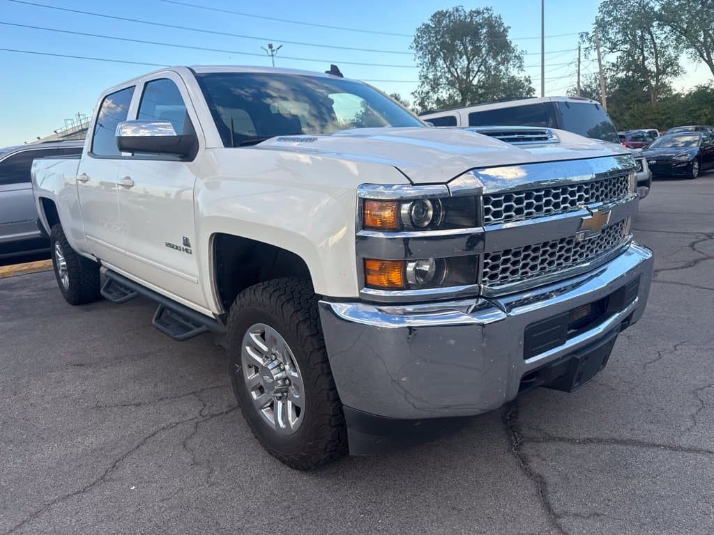 2019 Chevrolet Silverado 2500HD LT — photo 1 of 15