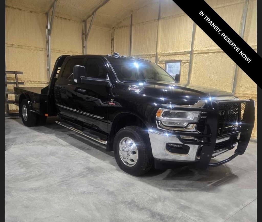 2022 RAM 3500 Big Horn — photo 1 of 6