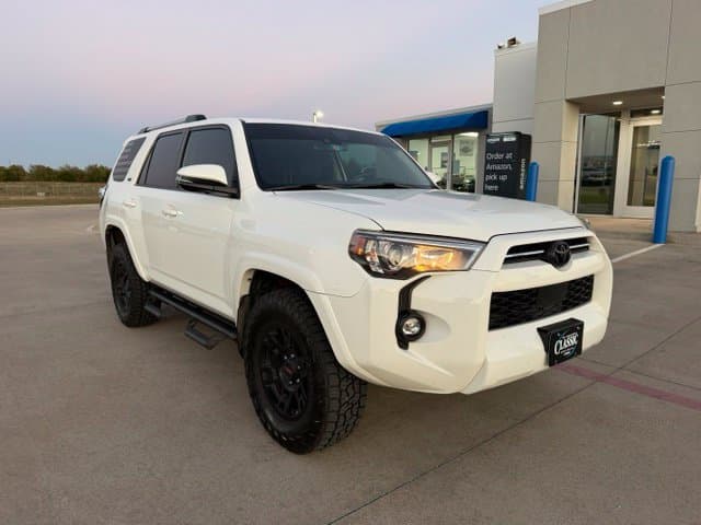 2021 Toyota 4Runner SR5 Premium — photo 1 of 15