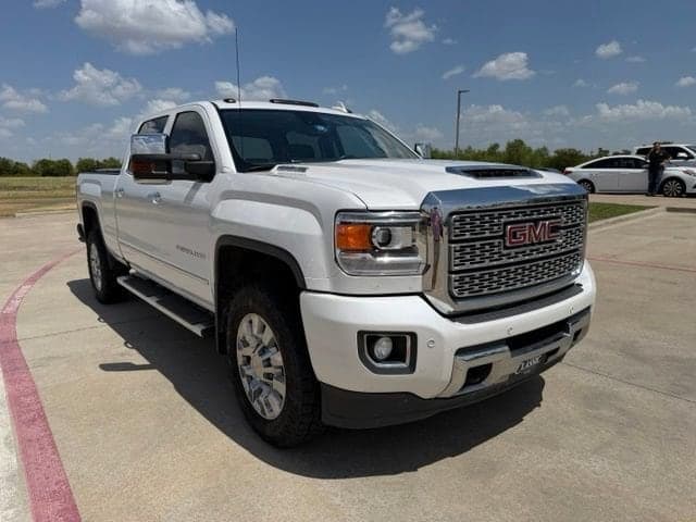 2019 GMC Sierra 2500HD Denali — photo 1 of 15