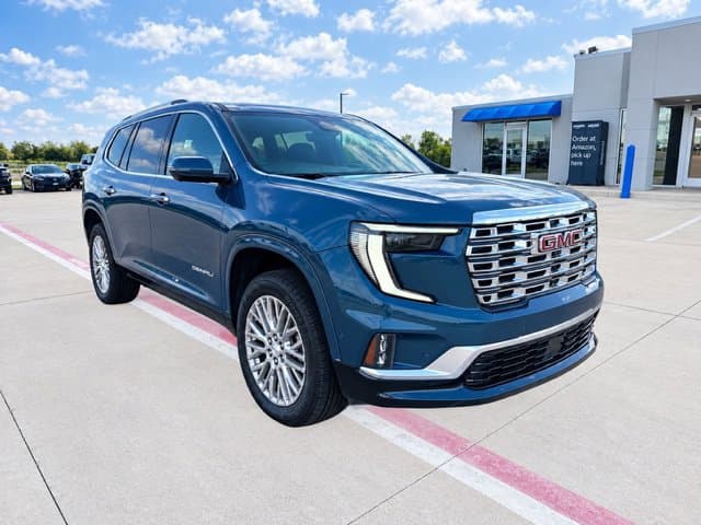 2026 GMC Acadia AWD Denali — photo 1 of 17