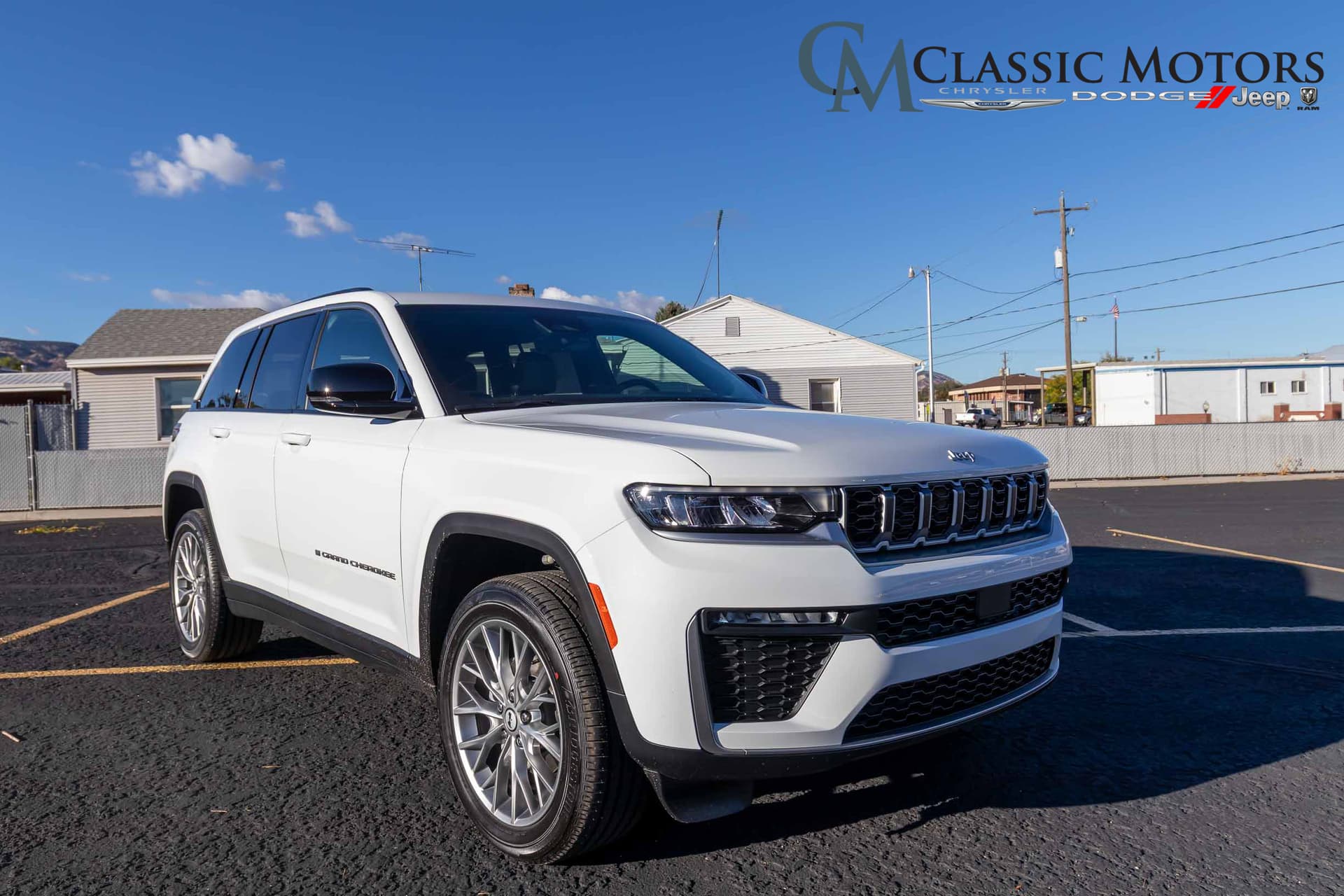 2027 Jeep Grand Cherokee Limited — photo 1 of 50