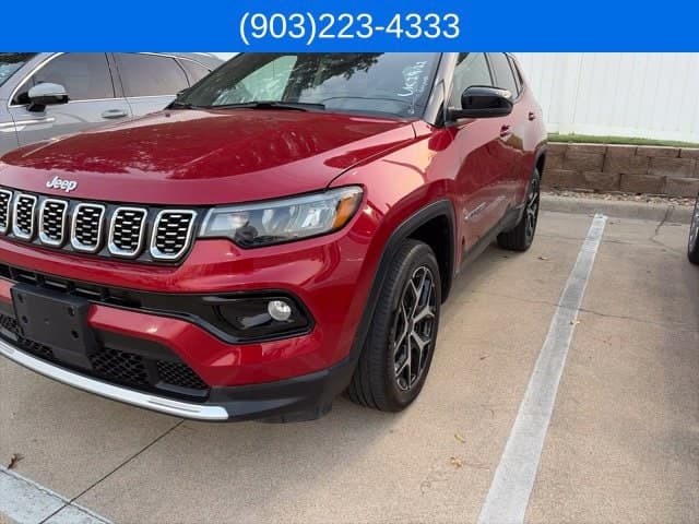 2025 Jeep Compass Limited — photo 1 of 13
