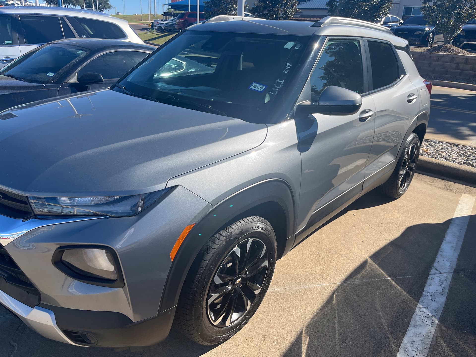 2023 Chevrolet Trailblazer LT — photo 1 of 11