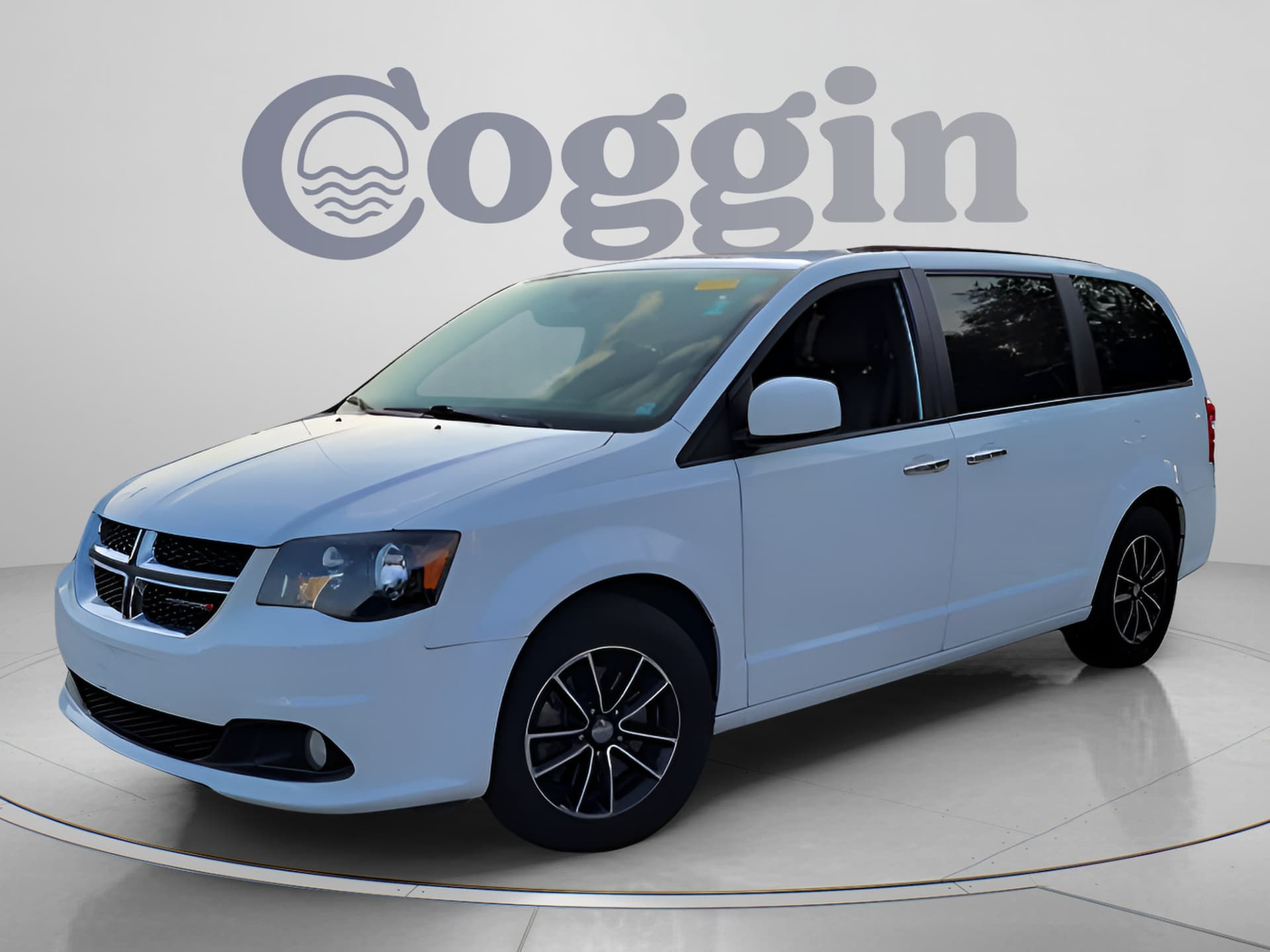 2019 Dodge Grand Caravan Base — photo 1 of 31
