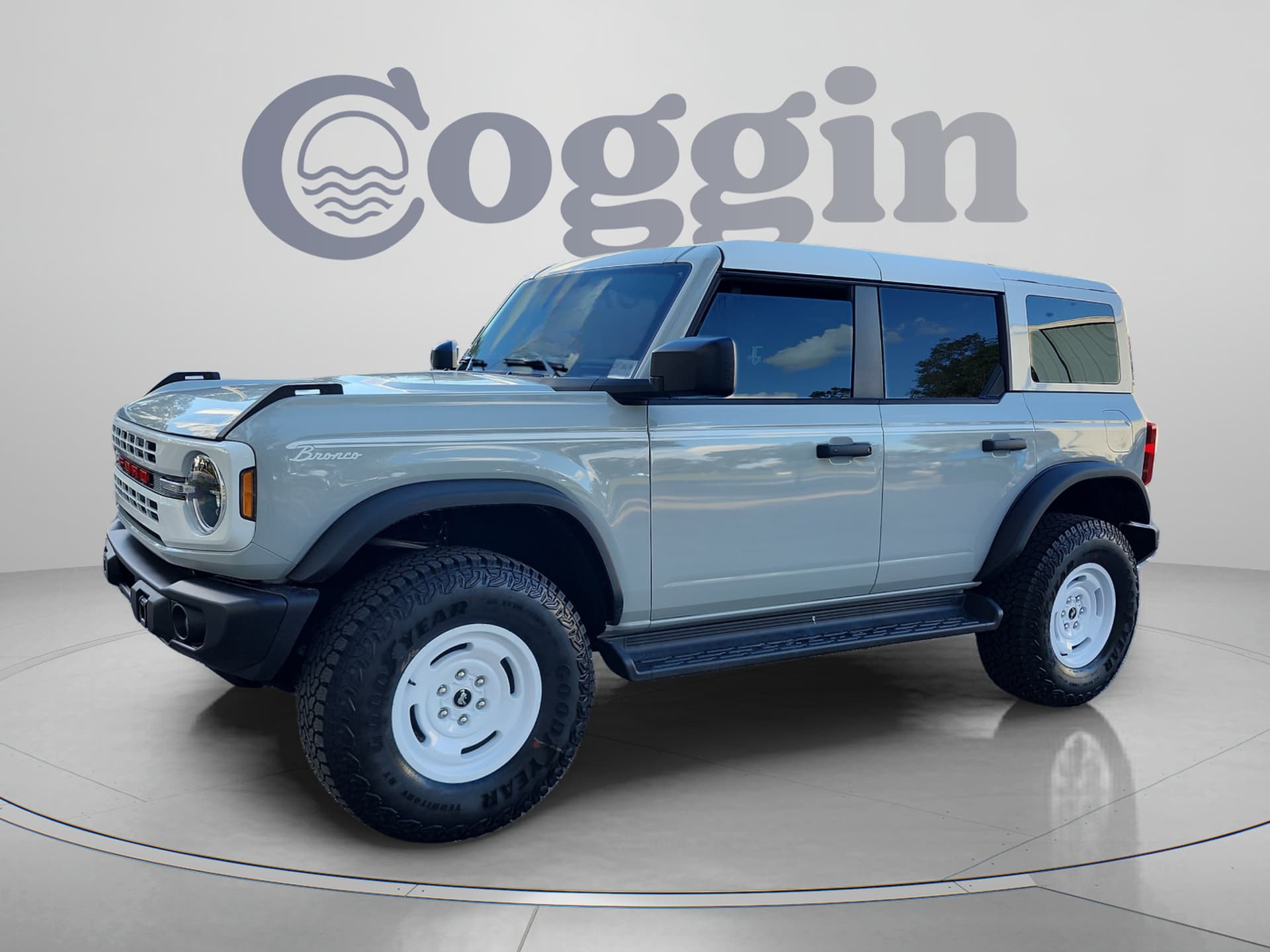 2026 Ford Bronco Heritage Edition — photo 1 of 64