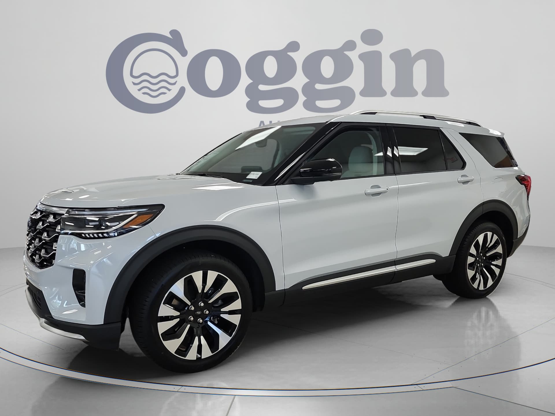 2026 Ford Explorer Platinum — photo 1 of 61