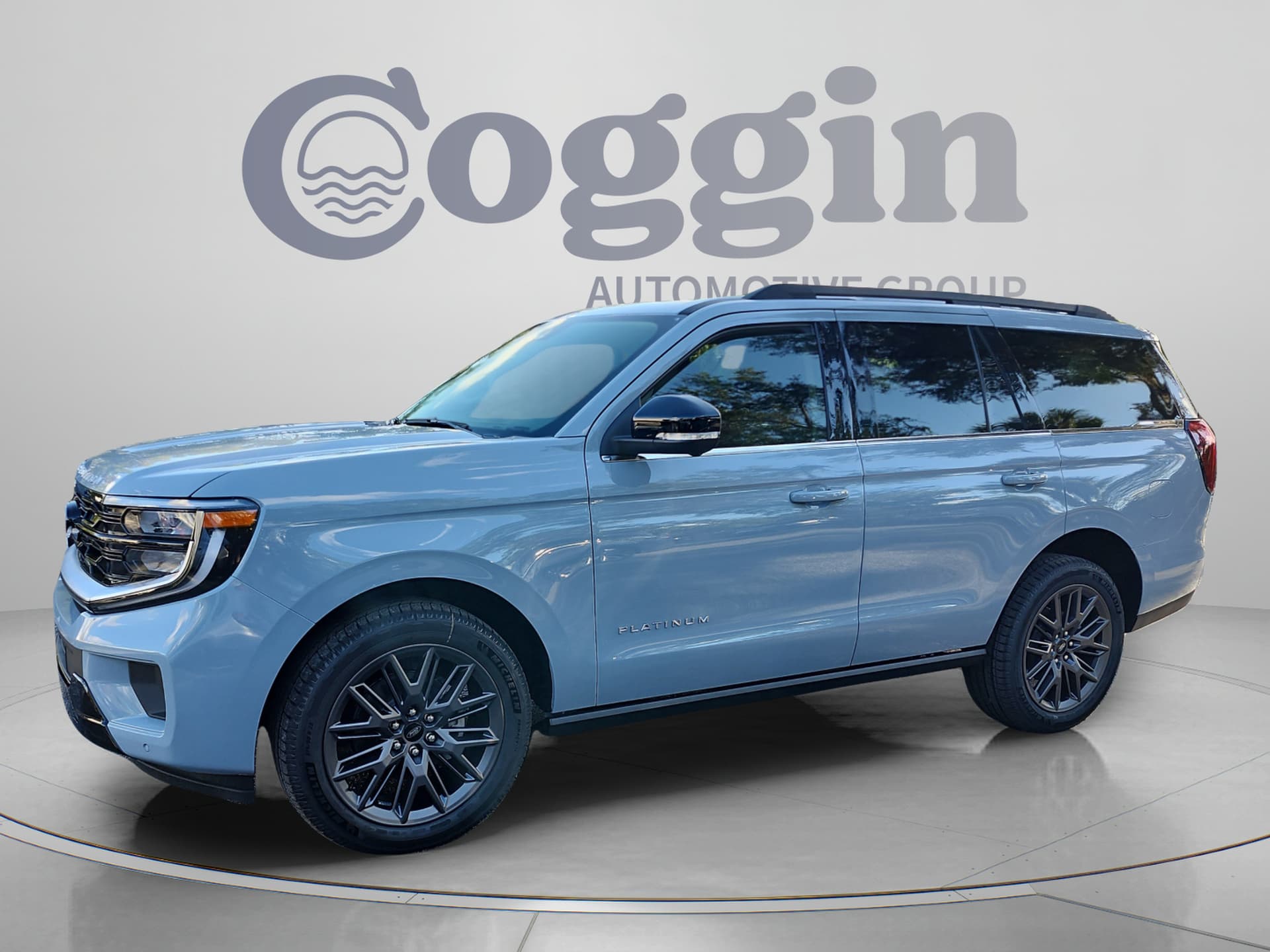 2027 Ford Expedition Platinum — photo 1 of 61