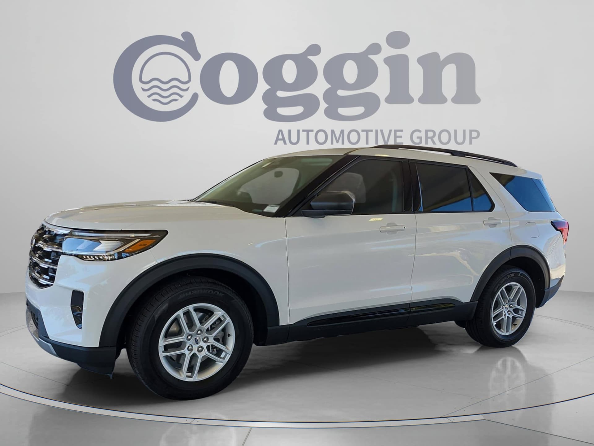 2026 Ford Explorer Base — photo 1 of 63