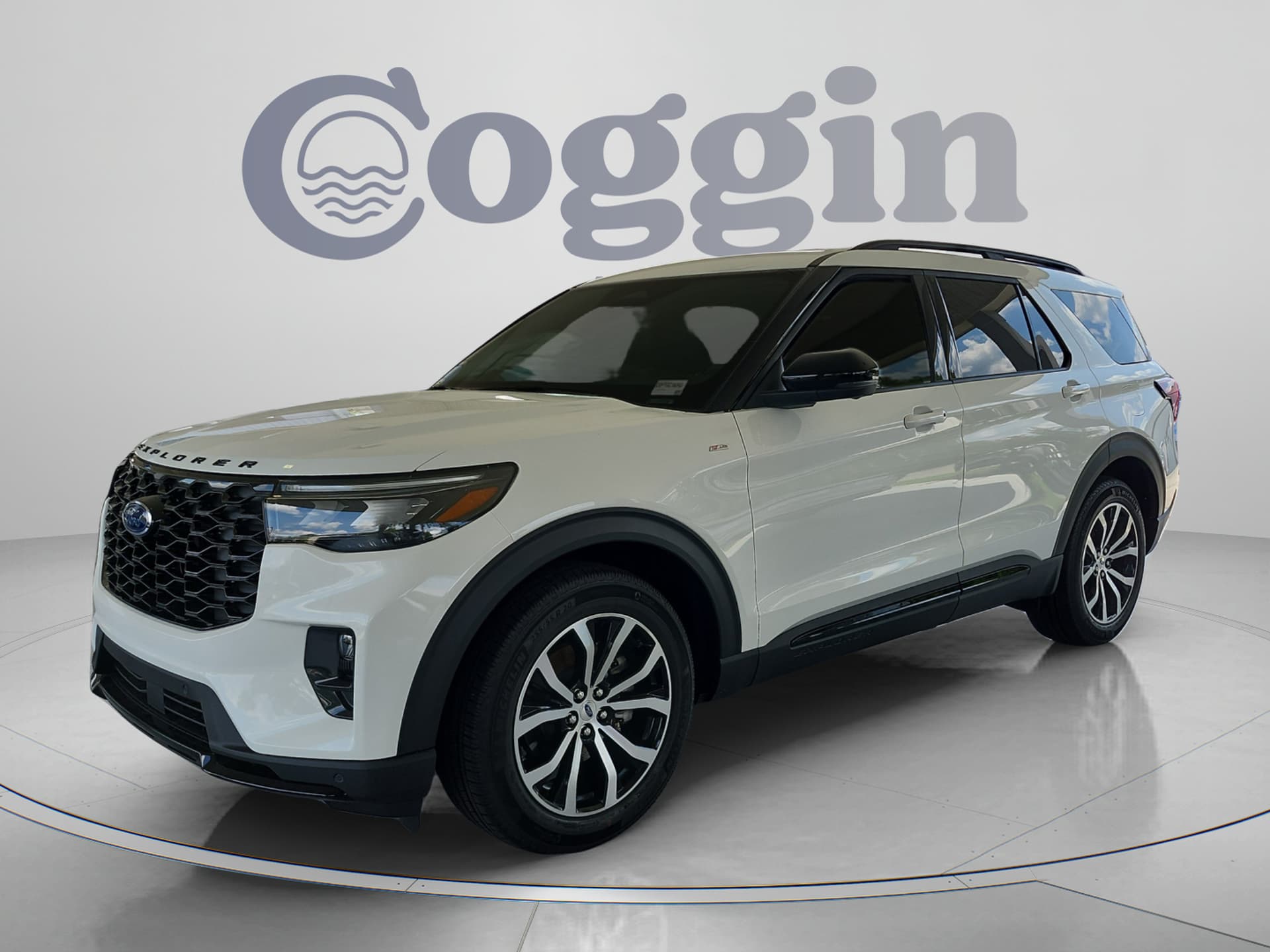 2026 Ford Explorer ST-Line — photo 1 of 62