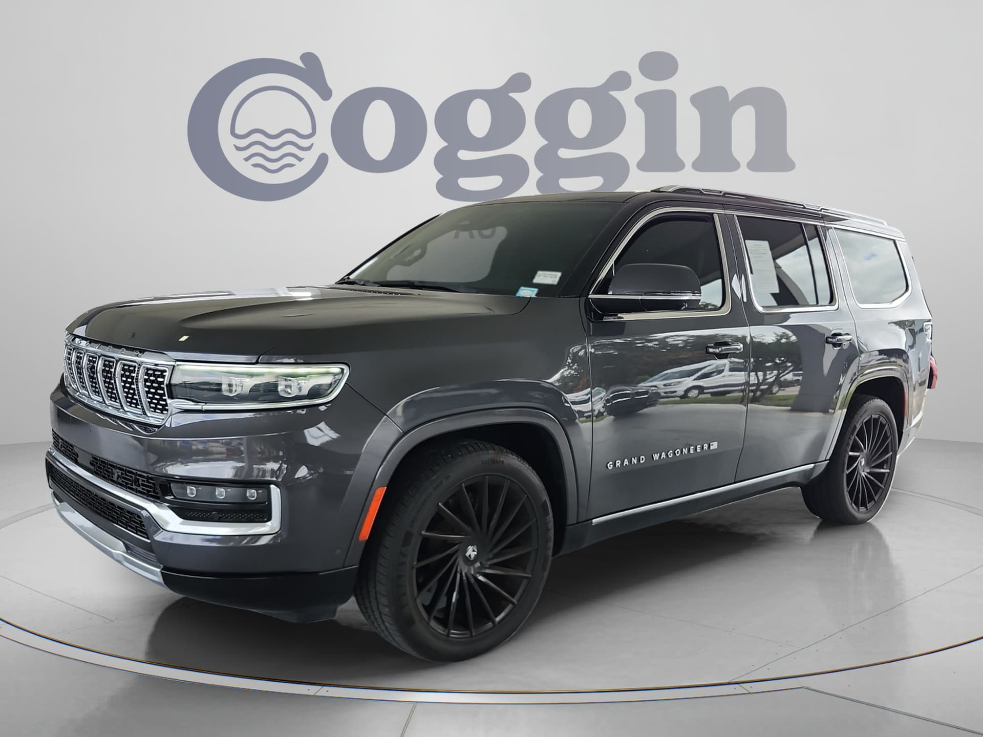 2022 Jeep Grand Wagoneer Series II — photo 1 of 31