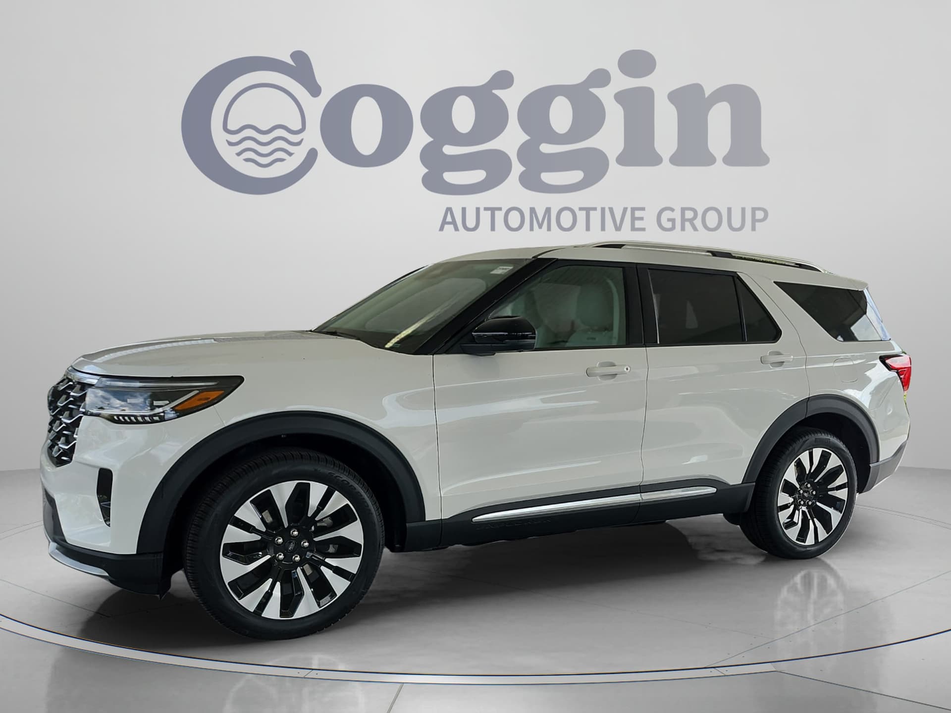 2026 Ford Explorer Platinum — photo 1 of 63