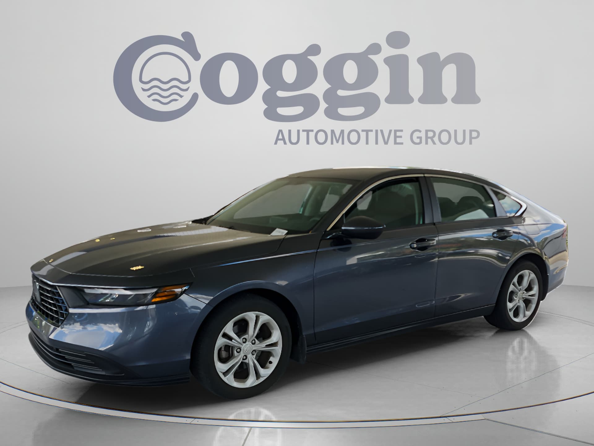 2024 Honda Accord Sedan LX — photo 1 of 32