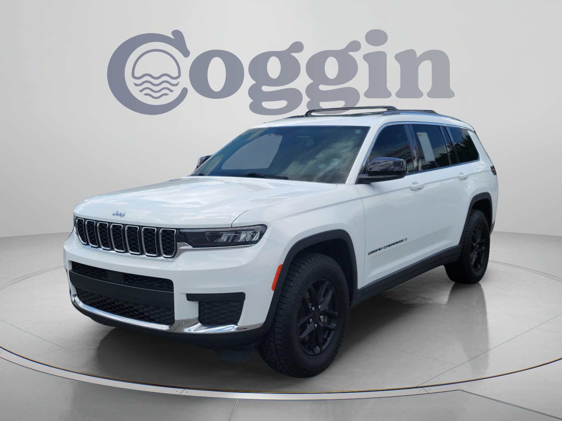 2022 Jeep Grand Cherokee L Laredo — photo 1 of 32