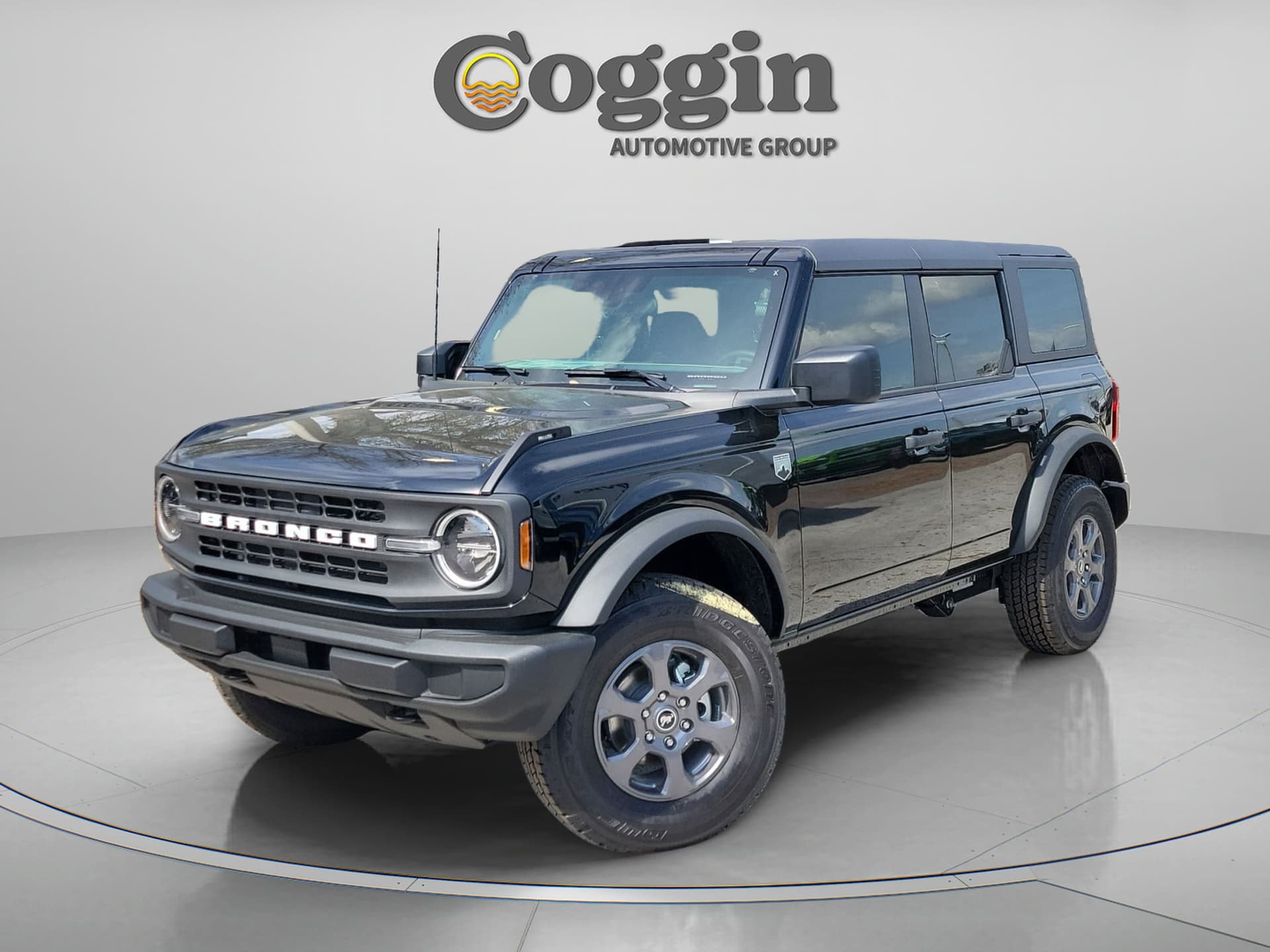 2025 Ford Bronco Big Bend — photo 1 of 32