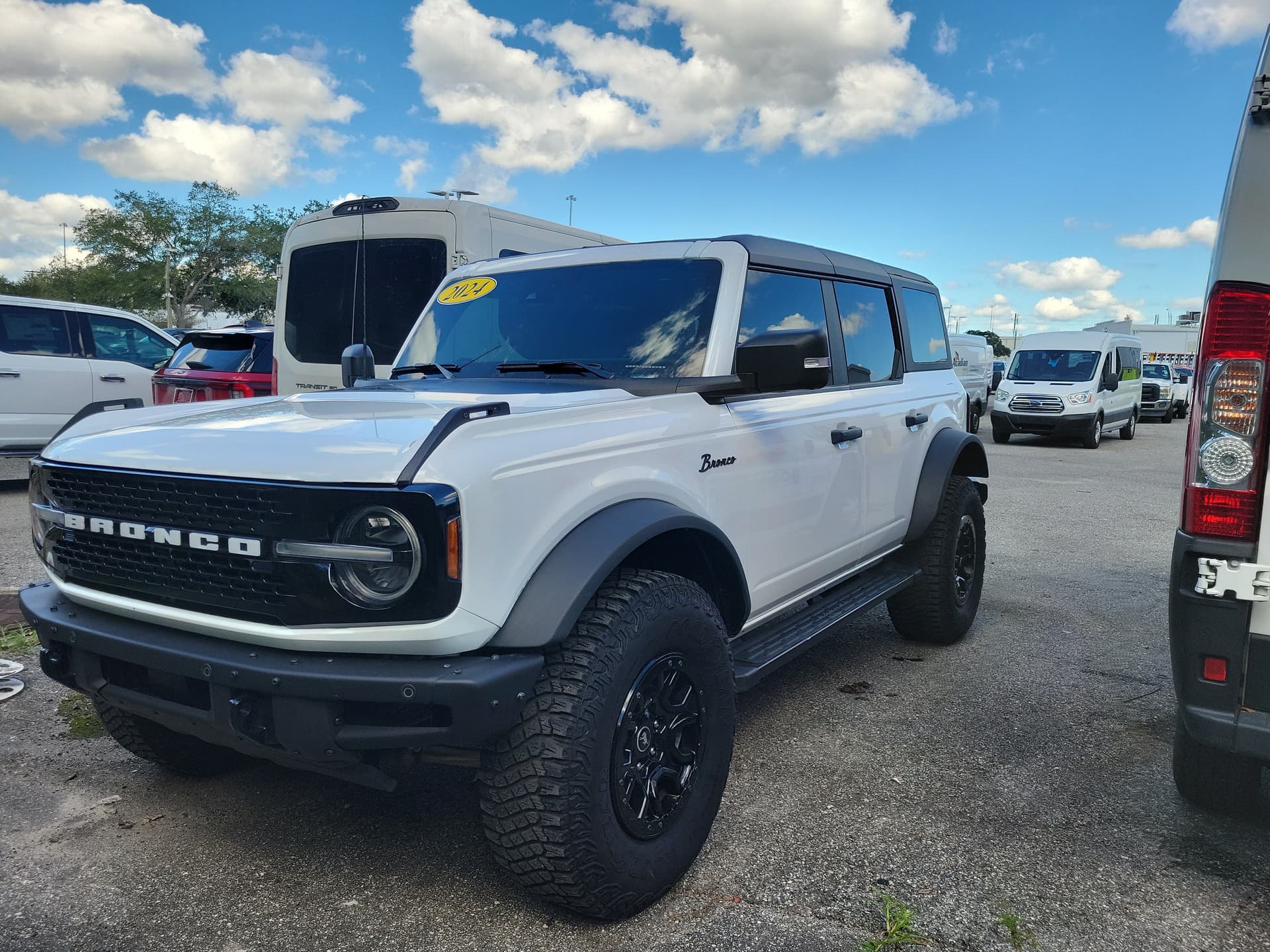 2024 Ford Bronco Wildtrak — photo 1 of 5