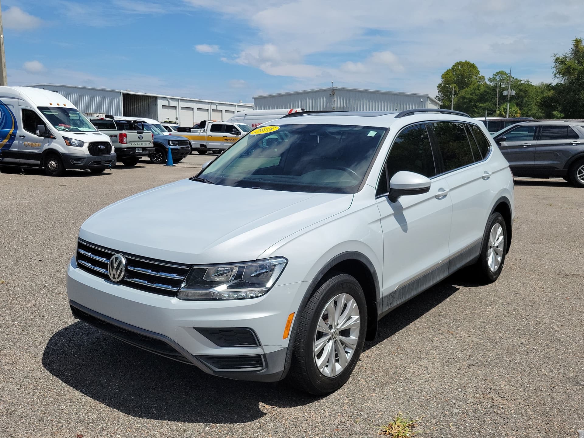 2018 Volkswagen Tiguan SEL — photo 1 of 31
